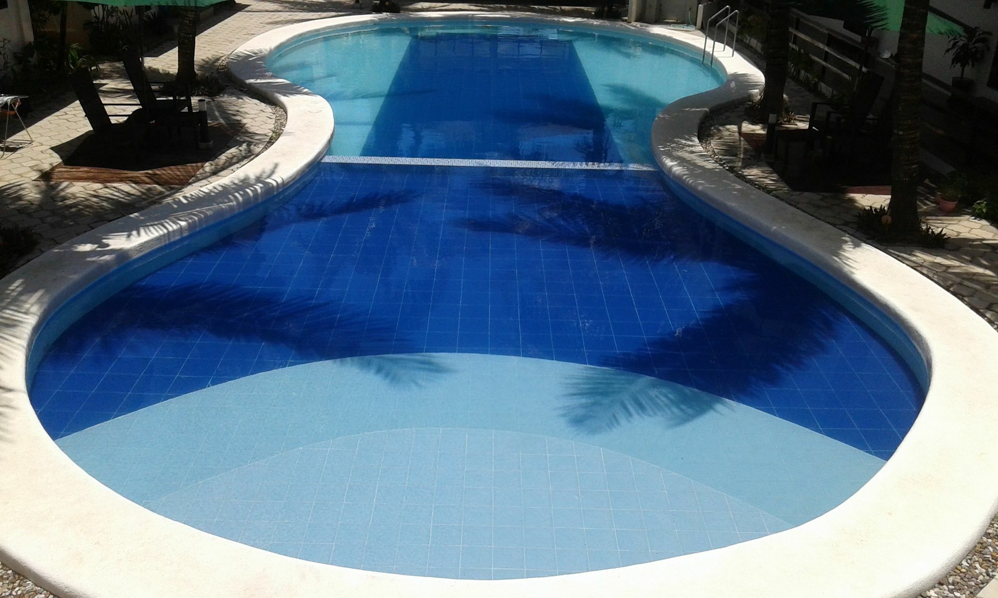 Feliness Resort Manoc-Manoc Exterior photo
