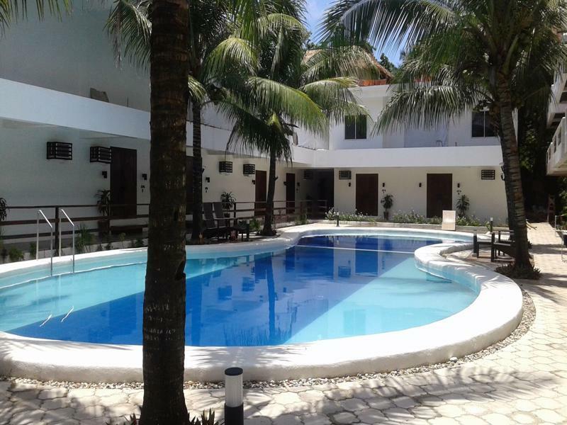 Feliness Resort Manoc-Manoc Exterior photo